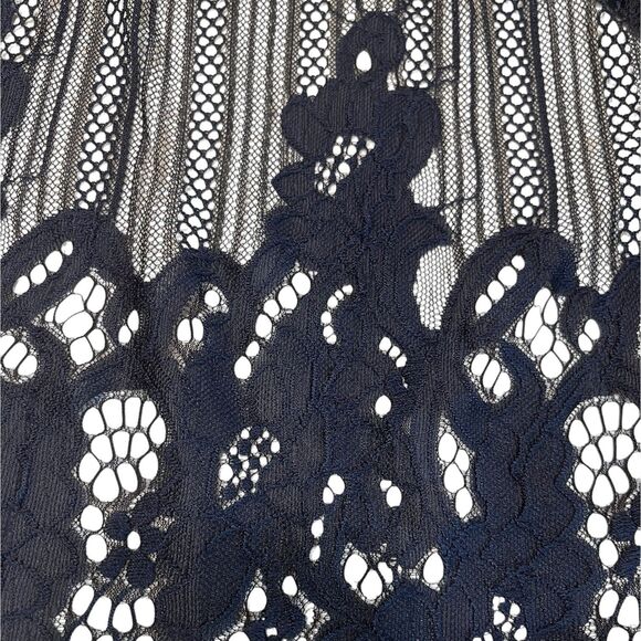 Taylor & Sage Lace Overlay Top XL Navy Boho Romantic Fall Layering - Picture 9 of 11
